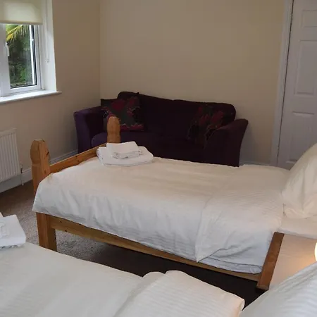 Beautiful 4 Bed-just Perfect! Casa vacanze *